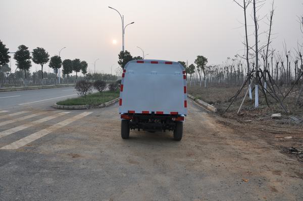 金银湖牌WFA5030ZDJFE5型压缩式对接垃圾车