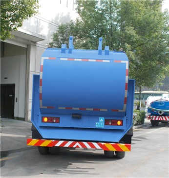 三力牌CGJ5121TCAE5型餐厨垃圾车