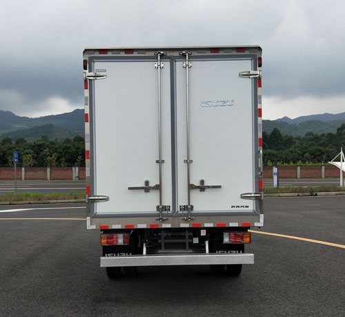 五十铃牌QL5040XLCA5HA型冷藏车