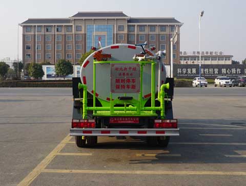 中洁牌XZL5040GSS6型洒水车