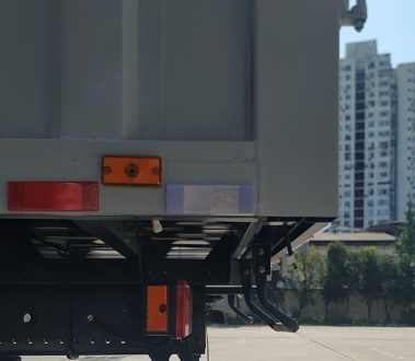 东风牌DFH5180XRQEX9型易燃气体厢式运输车