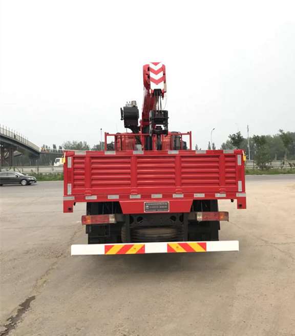 长城牌HTF5160JSQCA56E6型随车起重运输车