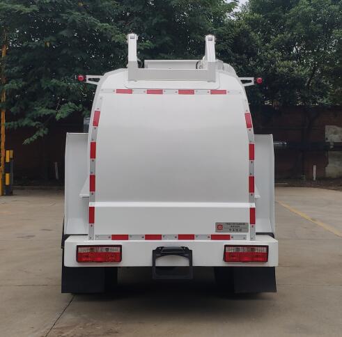 中国中车牌TEG5120TCA6EQ1D型餐厨垃圾车