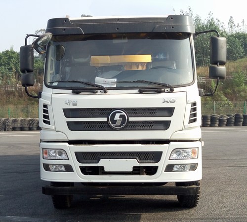 陕汽牌SX5130THBGP5471型车载式混凝土泵车