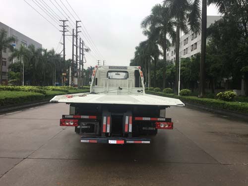 粤海牌YH5081TQZ186P型清障车
