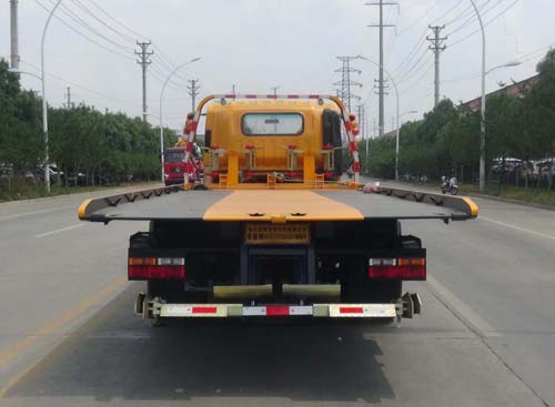 华通牌HCQ5110TQZCGC6型清障车