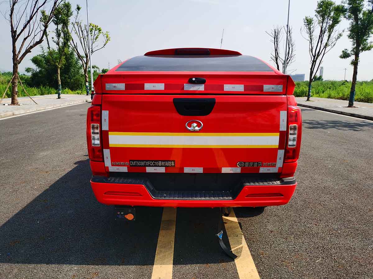 迪马牌DMT5038TXFQC10型器材消防车