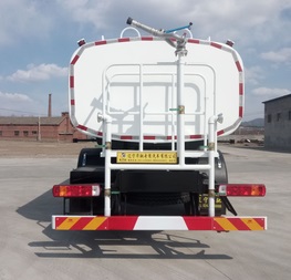 鑫华驰牌THD5184GSSC6型洒水车