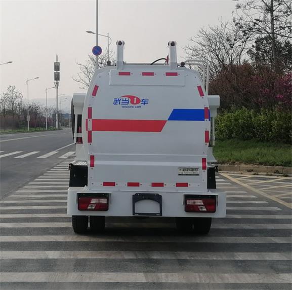武当一车牌HEQ5083TCA6型餐厨垃圾车