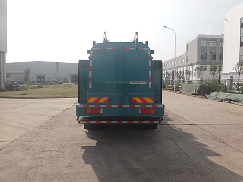 青专牌QDZ5120TCAEJ38F1型餐厨垃圾车