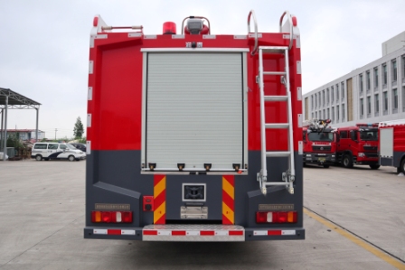 润泰牌RT5280GXFSG120/H6型水罐消防车