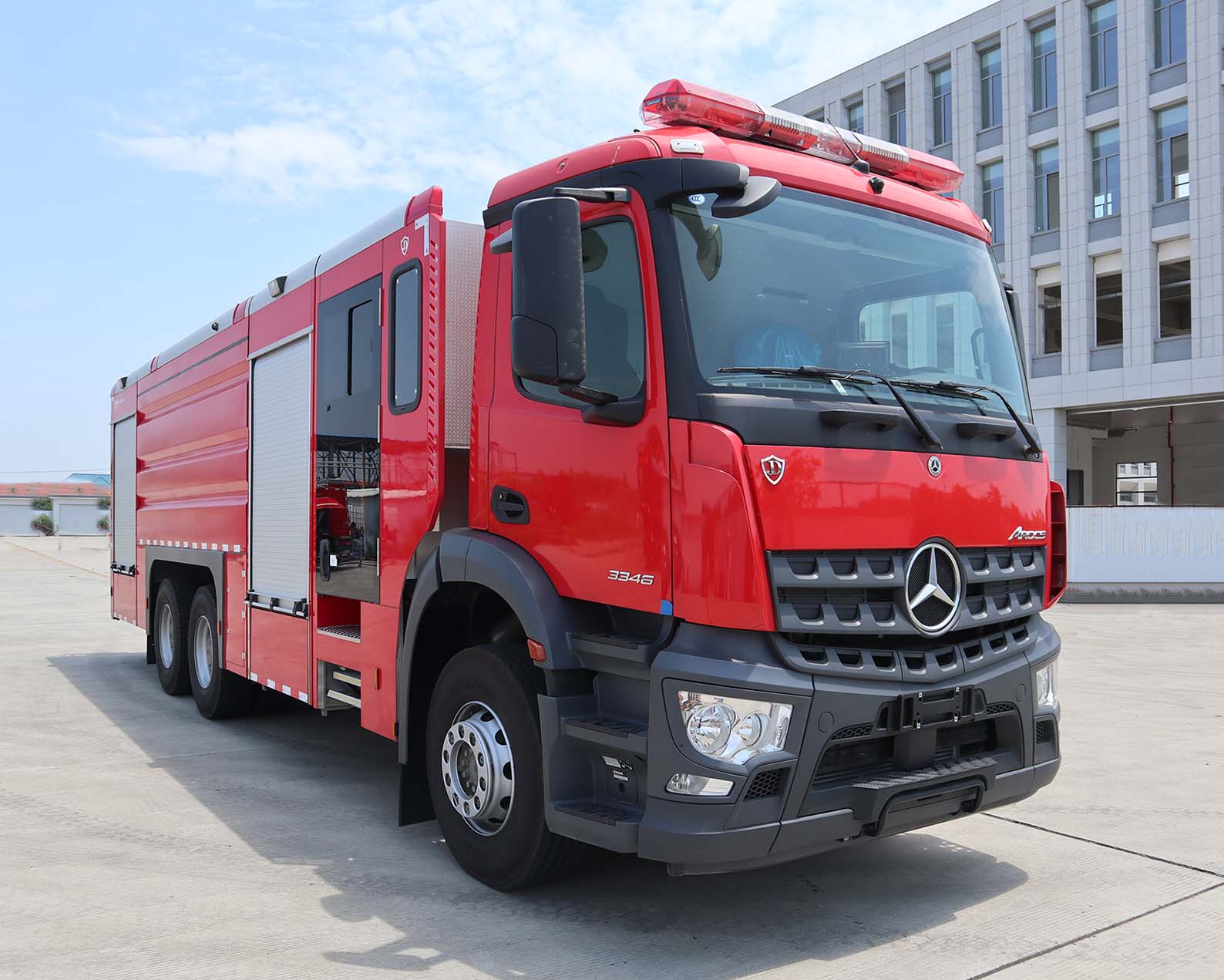 金盛盾牌JDX5320GXFPM160/B6型泡沫消防车