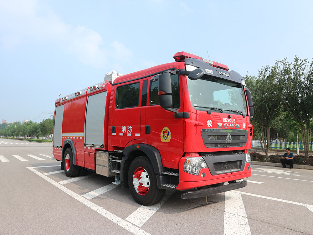 中卓时代牌ZXF5180GXFSG60/HT6型水罐消防车
