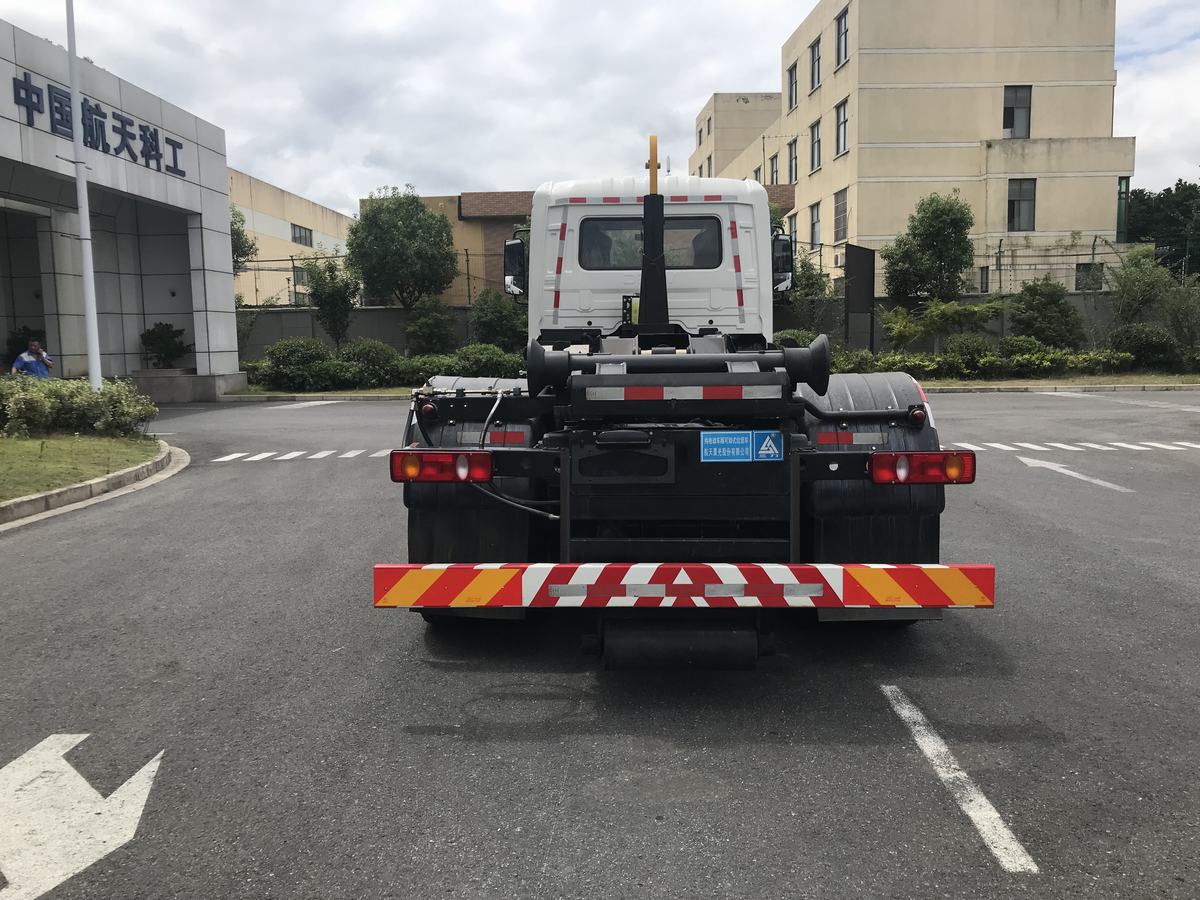 ������CGJ5180ZXXDFBEV1�ʹ��綯�����жʽ������