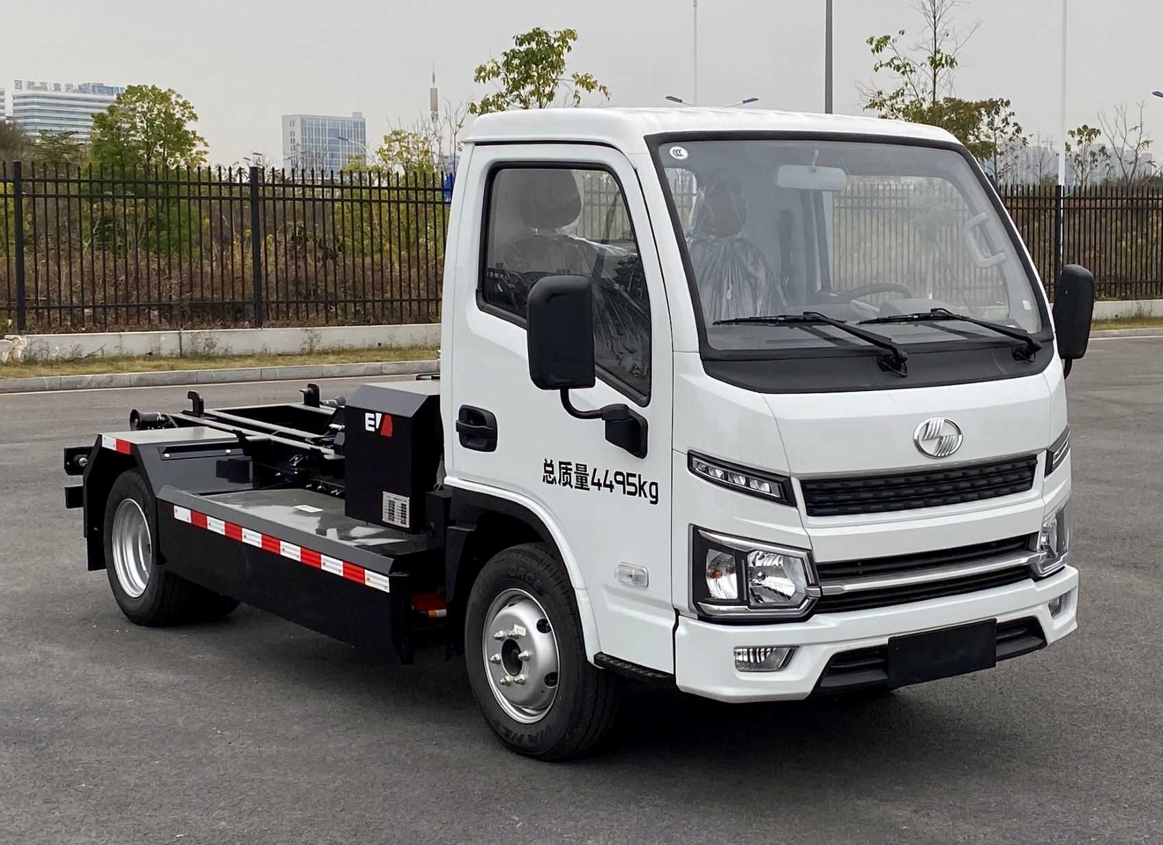 ��һ��SYR5040ZXXSDABEV�ʹ��綯�����жʽ������