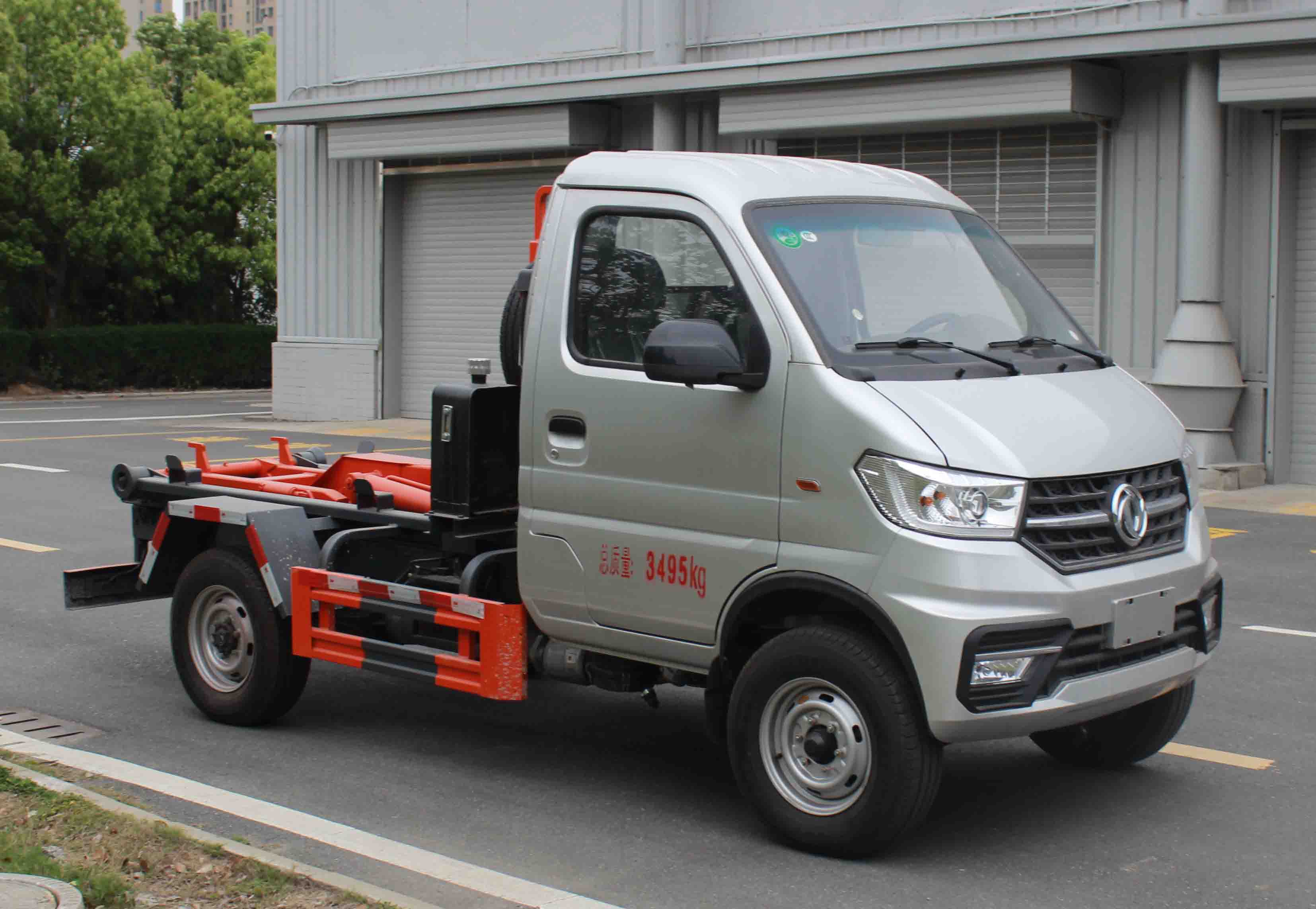 ������EQ5036ZXX16QCAC�ͳ����жʽ������