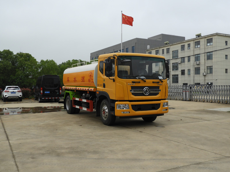 桐工牌TBJ5180GSSD3型洒水车