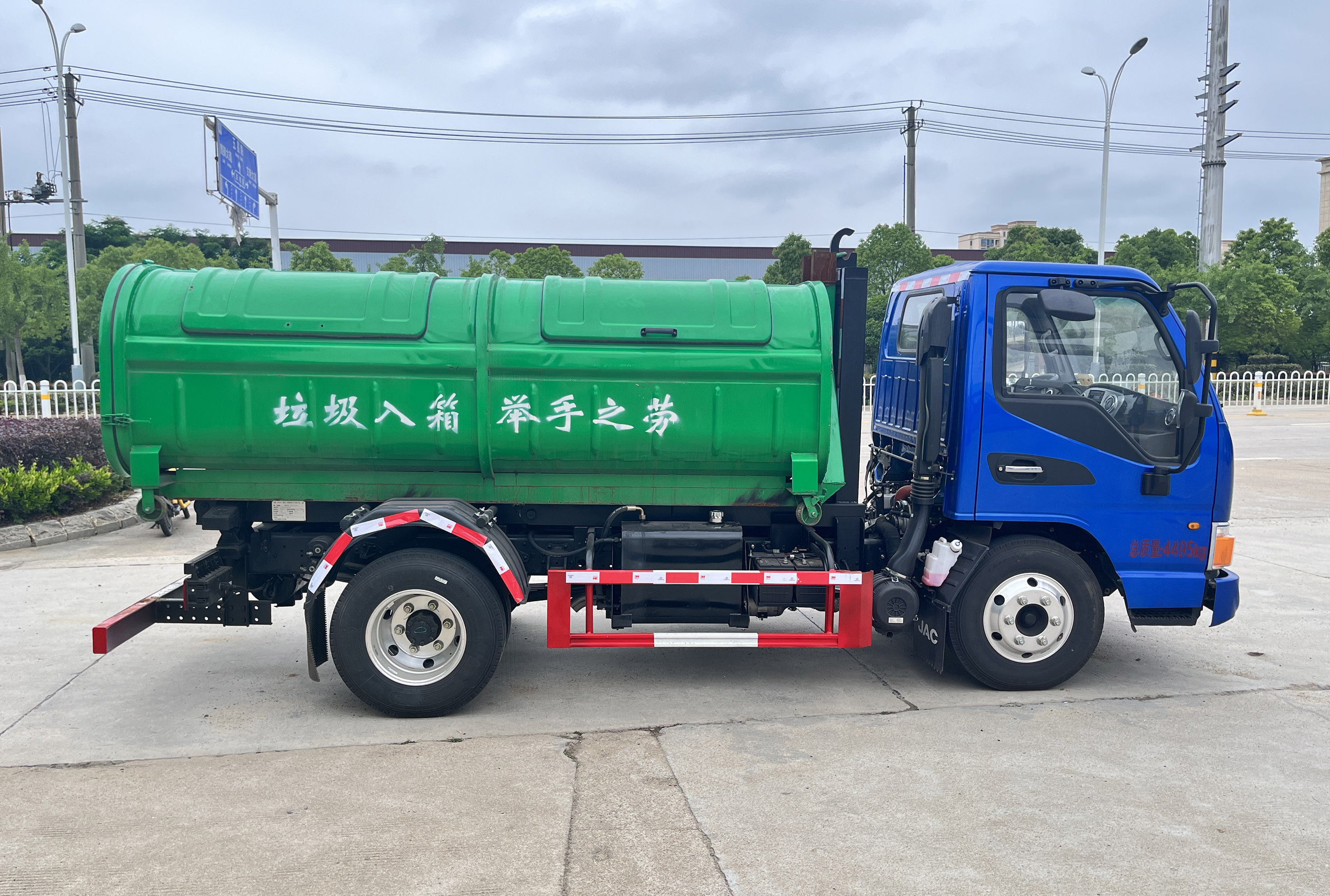 ����ʢ��YAD5045ZXXHF6�ͳ����жʽ������