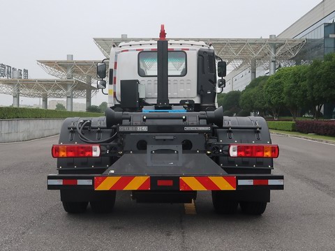 ������ZBH5180ZXXBJY6�ͳ����жʽ������