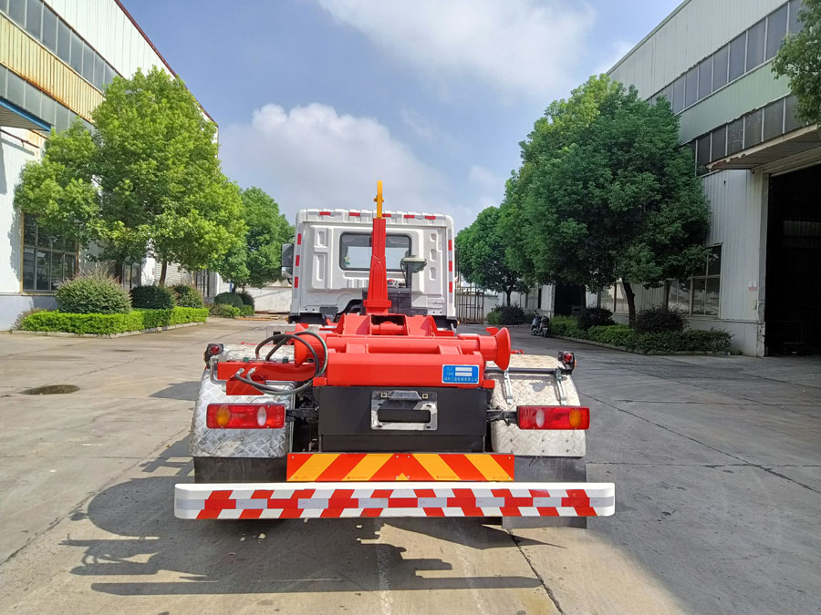 ������YSY5182ZXXBEV�ʹ��綯�����жʽ������