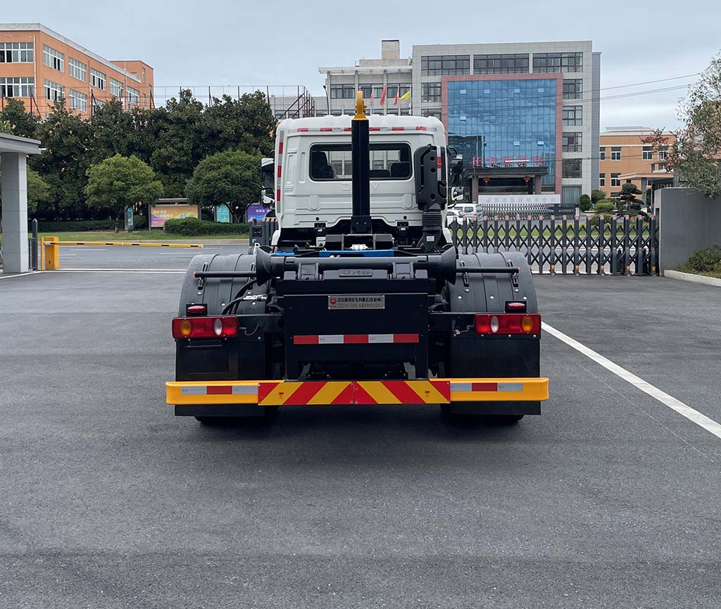 ������ZQZ5181ZXXD6�ͳ����жʽ������