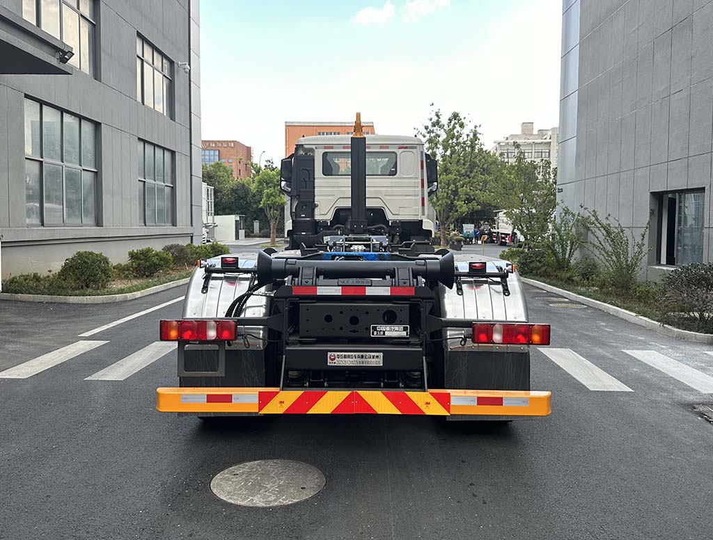 ������ZQZ5251ZXXZZ6�ͳ����жʽ������