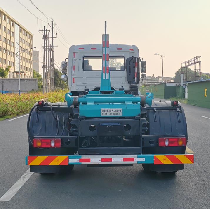 ���ڷ���HLF5180ZXXD�ͳ����жʽ������