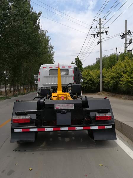 ������SJQ5090ZXXDFE6�ͳ����жʽ������