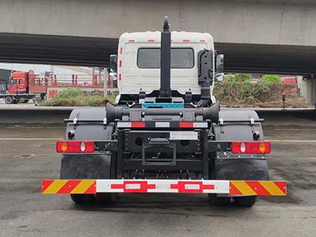 �γ���XQY5180ZXXG6�ͳ����жʽ������