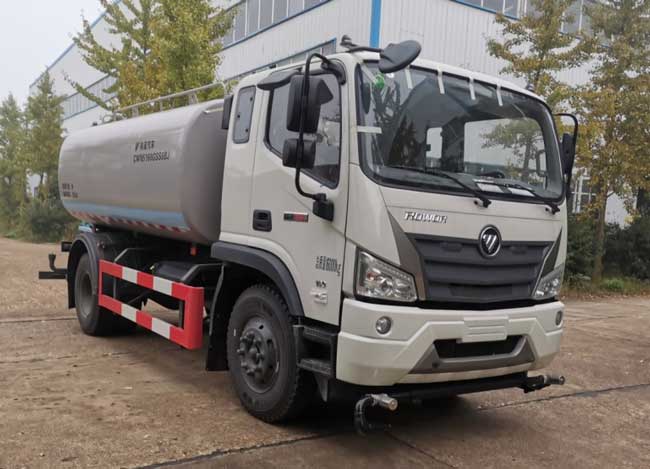 伟诺牌CWN5160GSS6BJ型洒水车