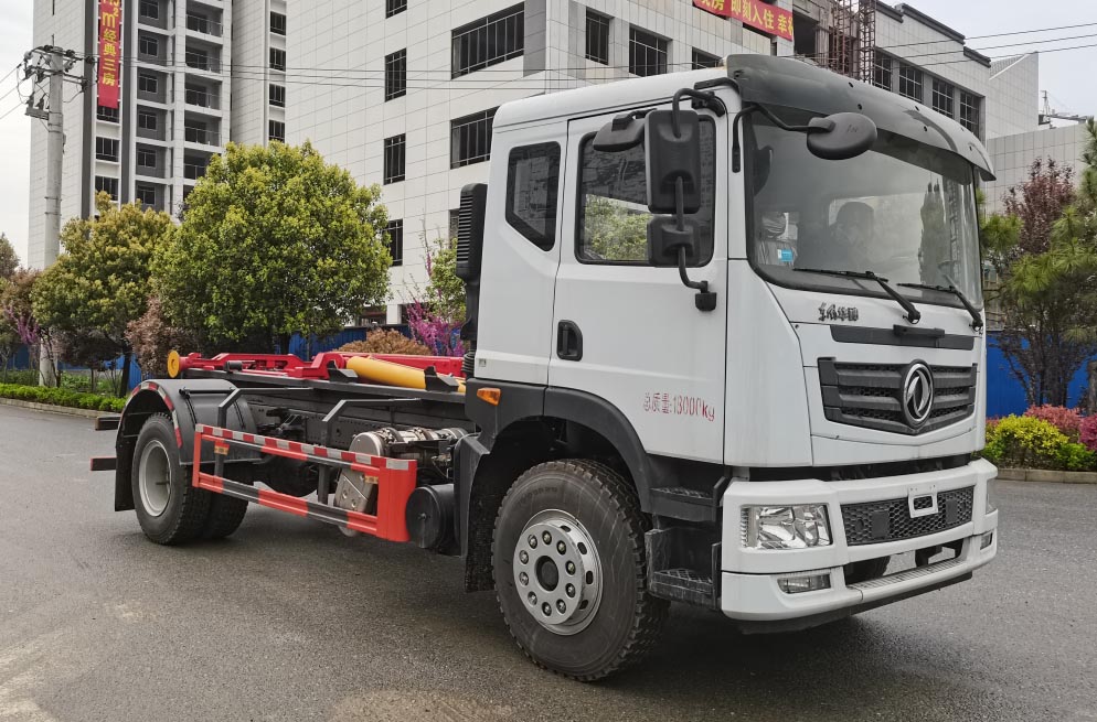 ����������HTX5183ZXXL6�ͳ����жʽ������