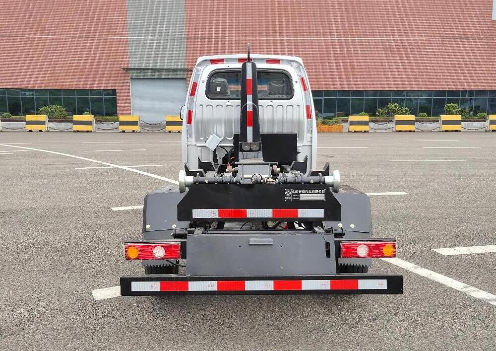 ������EQ5030ZXXPBEVC�ʹ��綯�����жʽ������