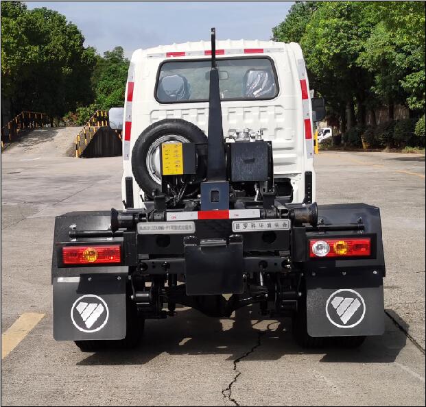 ���޿���BJ5033ZXXE6-P1�ͳ����жʽ������