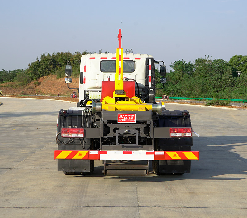 ��������KLF5240ZXXB6�ͳ����жʽ������