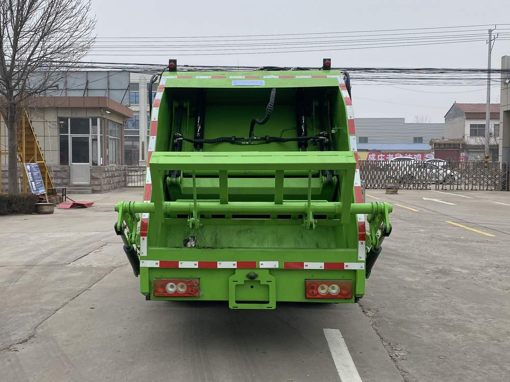 ������LYZ5070ZYSBJ6��ѹ��ʽ������