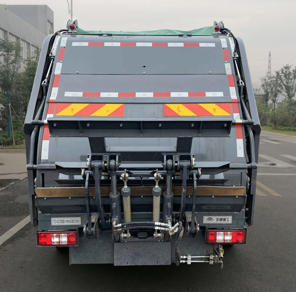 ��ͨ��YTZ5140ZYSD0BEV�ʹ��綯ѹ��ʽ������