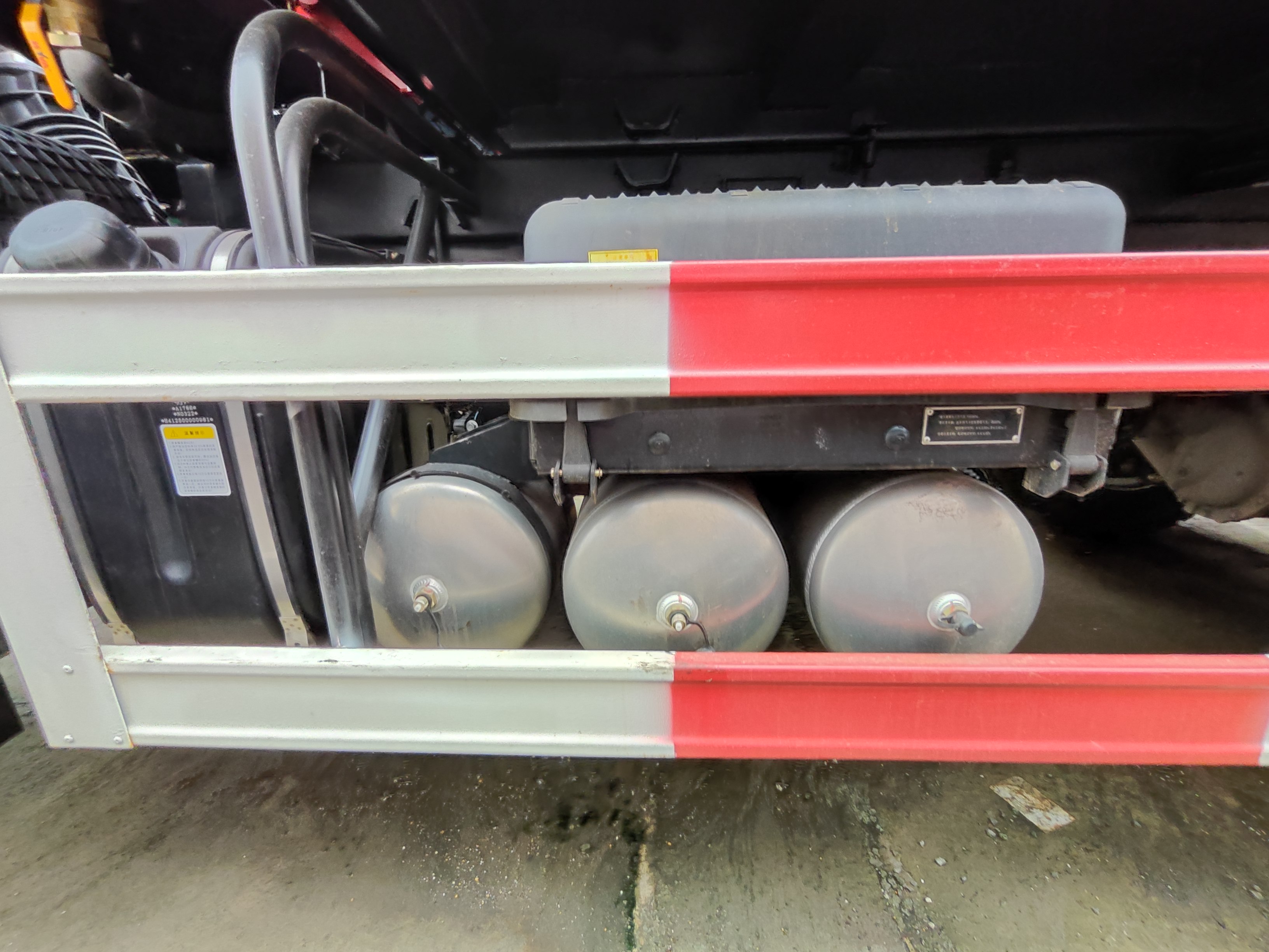 ŷ����BJ5259ZLJY6DLL-02����жʽ������